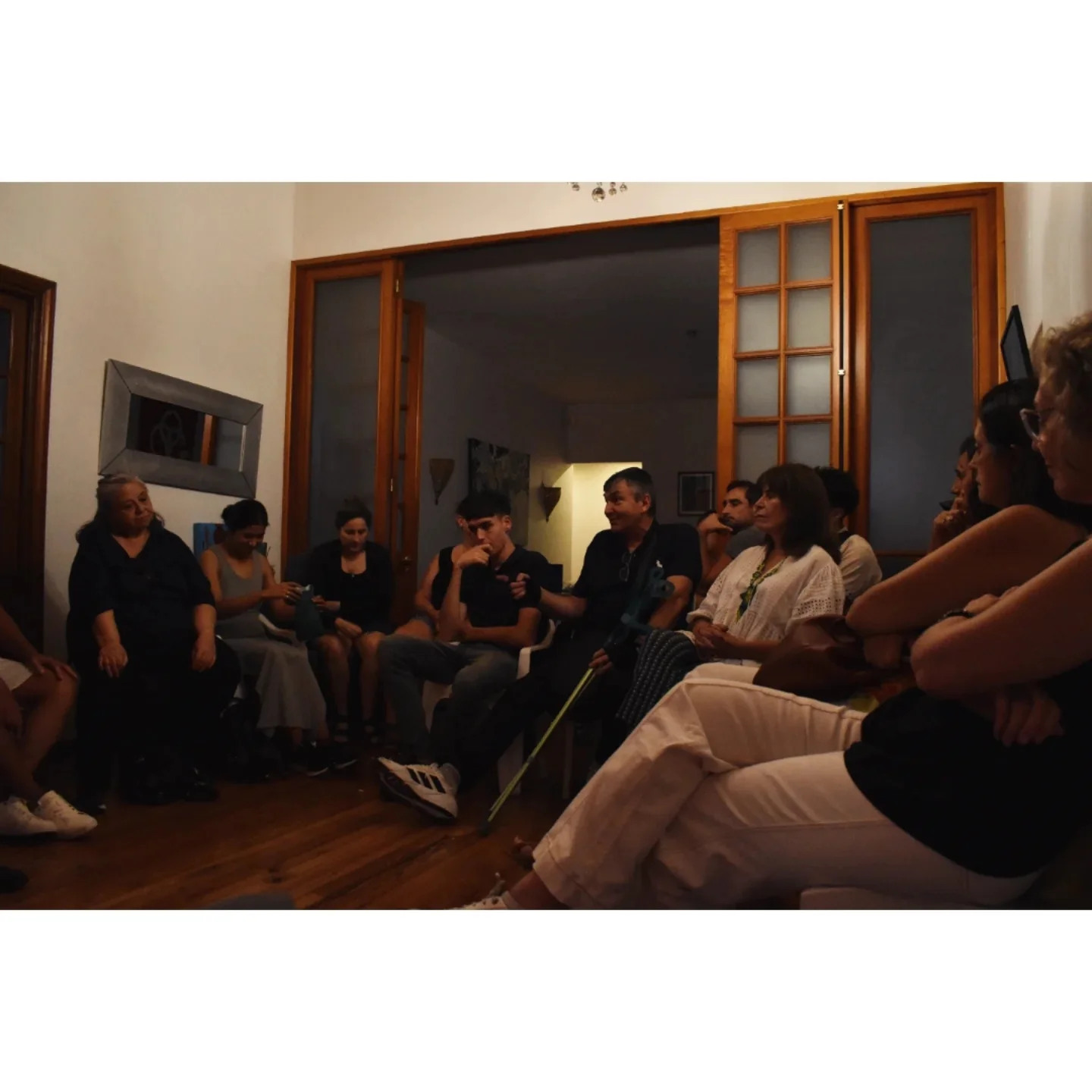Foto del encuentro de Hombre mirando al sudeste